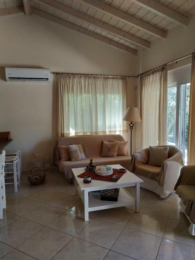 Alexandra Apartment 아르테미다 외부 사진